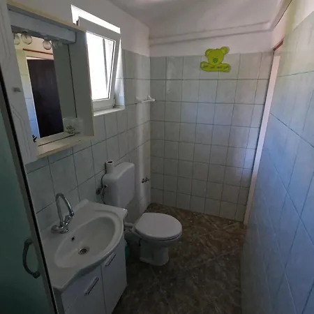 Daniela Apartament *