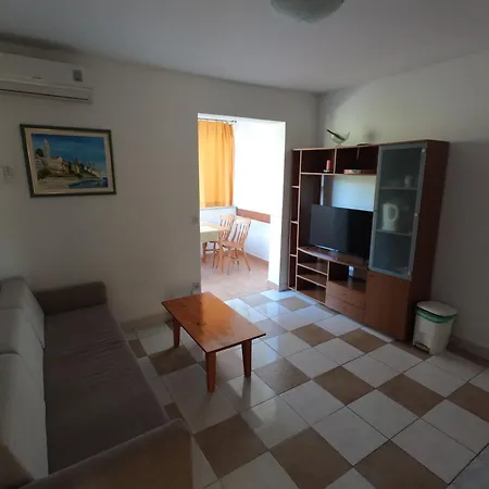 Daniela Apartament