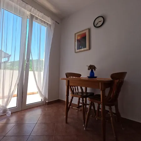 Apartment Daniela Rab Town