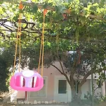 Daniela 拉布