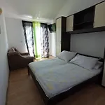 Daniela 拉布