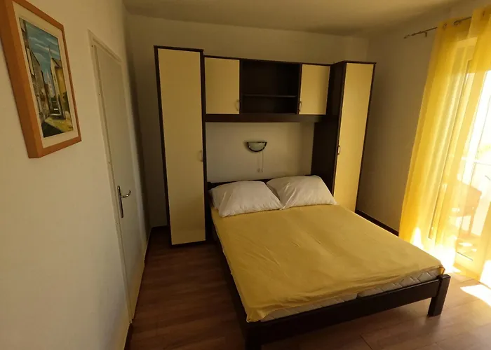 Daniela Apartment Rab Town